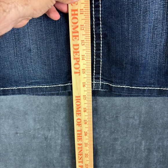 Maurices sz 15/16 Blue Denim Mini Skirt Casual with stitching detail on pockets - Picture 6 of 6